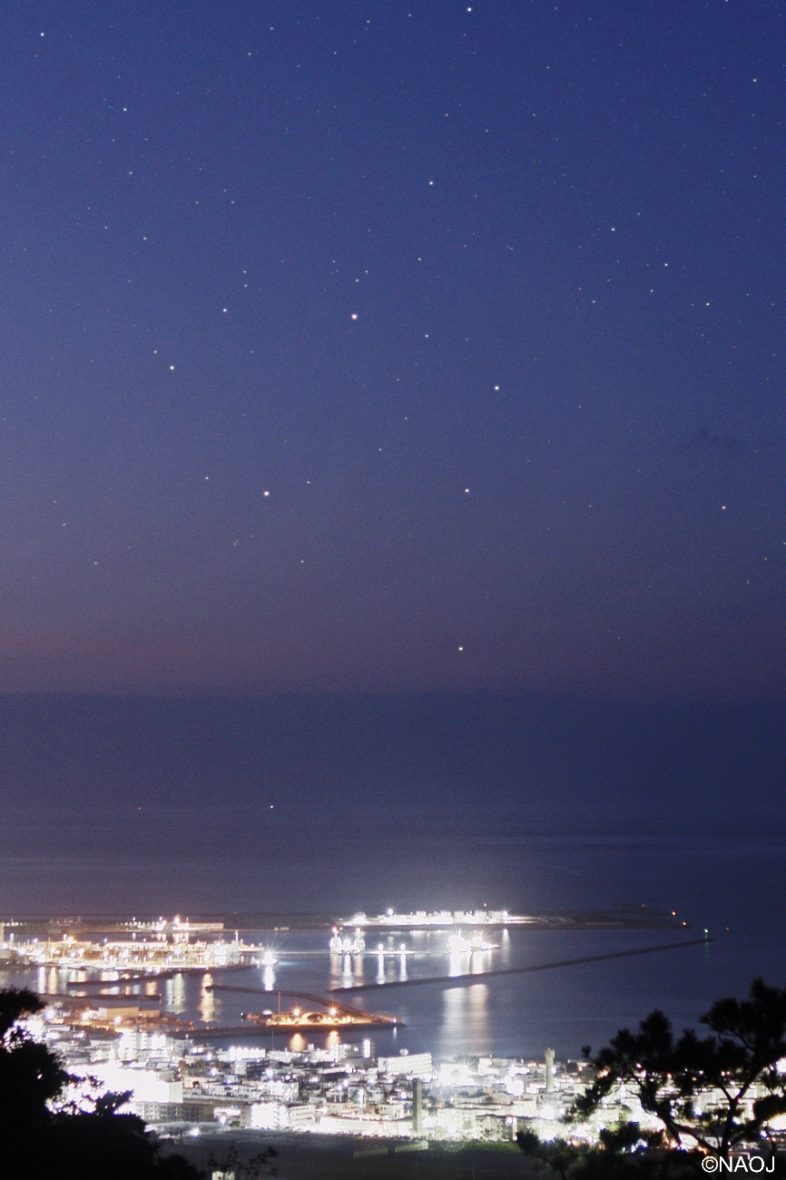 明け方の空に現れた南十字星 やいまニュース やいまタイム