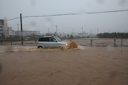石垣島に大雨洪水注意報