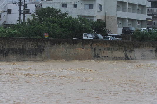 沖縄地方が梅雨入り