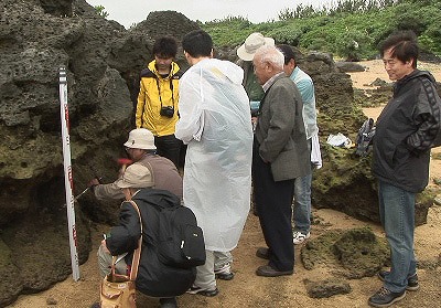 国内外の研究者が大津波の痕跡を調査